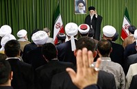 علماء سنّة وشيعة إيرانيون يدينون انتهاك حرمة الأقصى