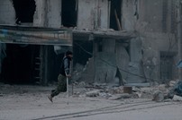 قصف للنظام السوري بـالعنقودي على حلب