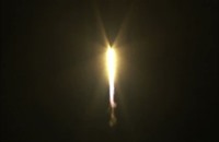 إطلاق مركبة "دراغون" إلى محطة الفضاء الدولية (فيديو)