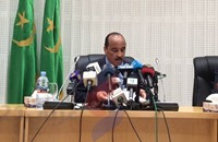 رئيس موريتانيا يغازل معارضيه الغاضبين 