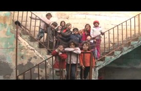 منزل يؤوي أخوين سوريين وأطفالهما الـ 45 في تركيا
