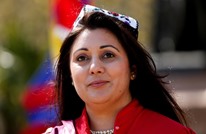 الغارديان: مطالب متزايدة للتحقيق في فصل وزيرة مسلمة