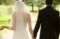 دراسة: الزواج أكثر أهمية من الثروة  في مقياس السعادة‎