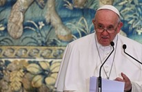 البابا ينتقد من اليونان "الأنانية الأوروبية" بشأن الهجرة