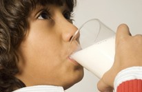 ترك الحليب يفقدك فوائد كثيرة.. تعرف على بدائله النباتية