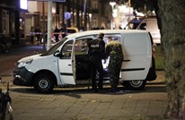 الشرطة تشتبك مع مسلح وتصيبه بجراح وسط أمستردام (شاهد)