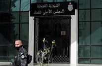بوزاخر يقاضي وزير داخلية تونس.. والسلطات تمدد منع التظاهر
