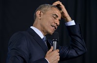 أوباما يتفاخر بأنه لا يصبغ شعره مثل زعماء آخرين