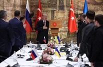 هيرست: الغرب غير مؤهل لتلقين تركيا درسا بمحادثات السلام