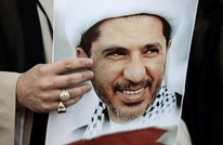 الحكم بالمؤبد على زعيم المعارضة بالبحرين لـ"التخابر مع قطر"