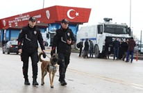 الشرطة التركية تعتقل مواطنا أساء لعائلة عربية (شاهد)