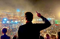 عمران خان يدعو أنصاره لمسيرة إلى إسلام أباد لحل البرلمان