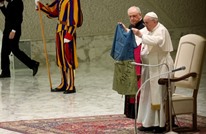 البابا يرفع علم أوكرانيا ويصف "بوتشا" بالشهيدة (شاهد)