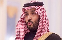 شبيه الأمير محمد بن سلمان يخطف أنظار السعوديين (فيديو)