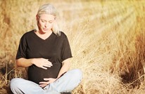 دراسة جديدة: الحمل يؤثر على طبقة صوت المرأة