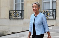 رئيسة وزراء فرنسا تطالب المعارضة بمساعدة الحكومة