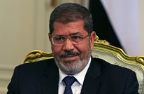 تغريدة لفنان مصري عن مرسي تشعل الجدل بمواقع التواصل