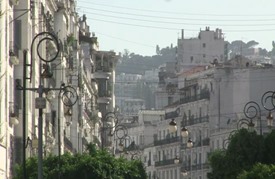 الجزائر تبني ملايين المنازل من دون تخطيط عمراني