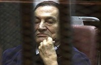 لماذا توقع القاضي موت مبارك قبل الحكم عليه؟