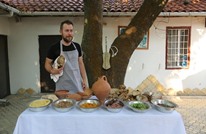 طباخ تركي يعد مأكولات عمرها 4 آلاف عام