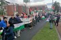 ​إيرلنديون يستقبلون منتخب الاحتلال برفع أعلام فلسطين (شاهد)